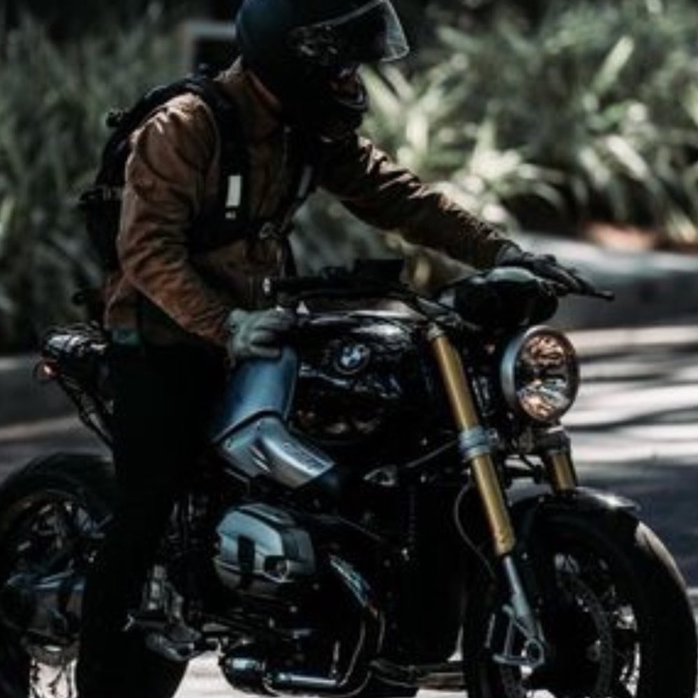 Meet your Posher, Jonathan